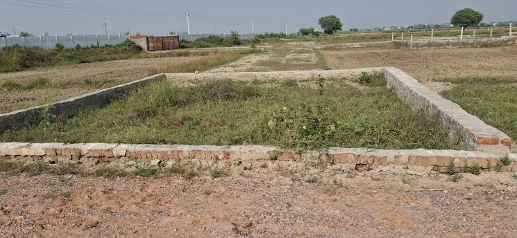 undefined, upsidc site b  200 Sq.Yd. Plot In Upsidc Site B Greater Noida 7913619