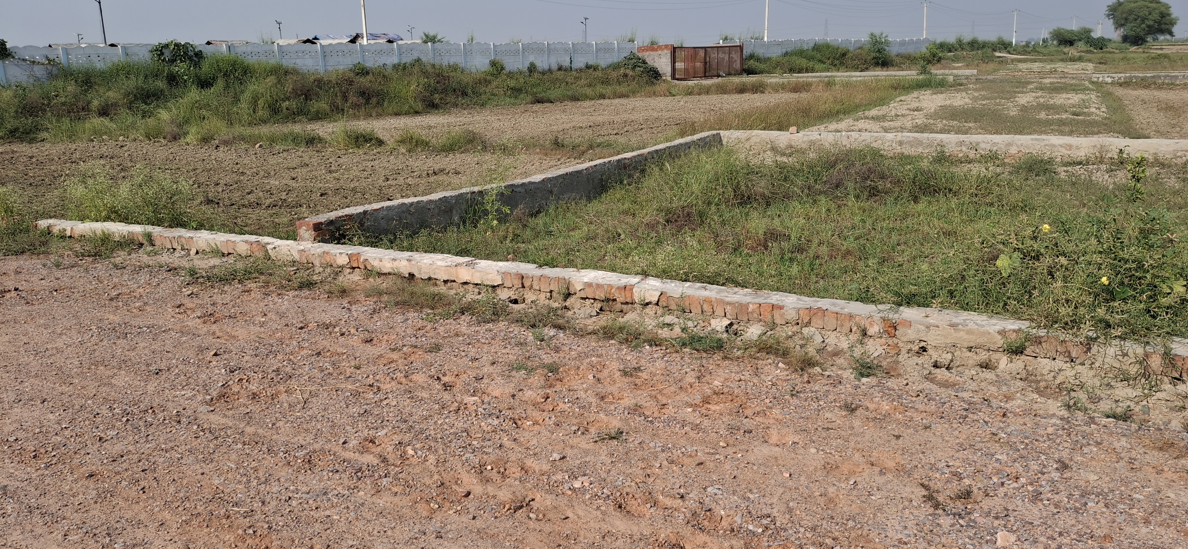 Plot For Sale in Mk Property 