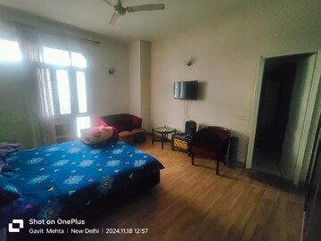 Living Room in 4 BHK Independent House at Sainik Farm – for Rent