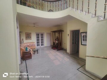 Living Room in 4 BHK Independent House at Sainik Farm – for Rent
