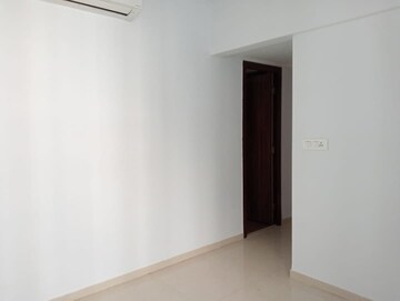 Room in 2 BHK Apartment at Lodha Palava Downtown, Dombivli East – for Rent