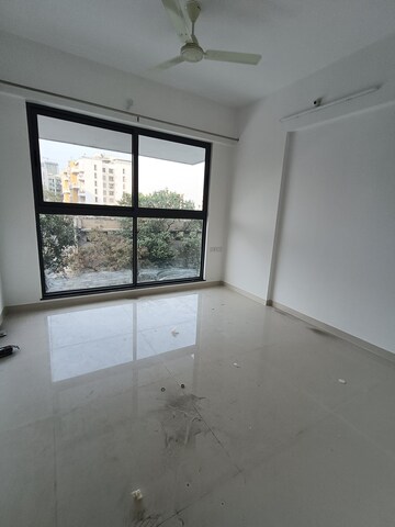 Room in 2.5 BHK Apartment at Arun Sane Orchid Towers, Baner – for Sale