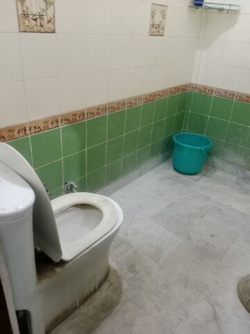 Attached Bathroom in 2 BHK Builder Floor at Gt Road – for Rent