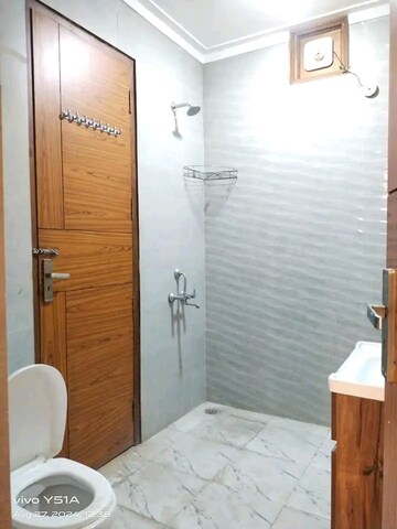 Bathroom in 1 BHK Apartment at Pushp Vihar – for Rent
