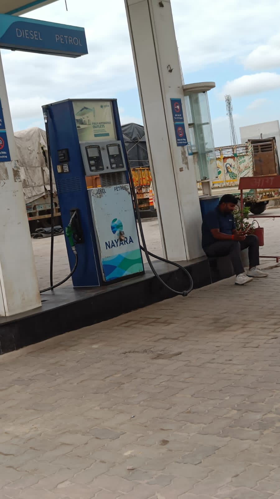 Plot For Sale in GNIDA Lohiya Enclave