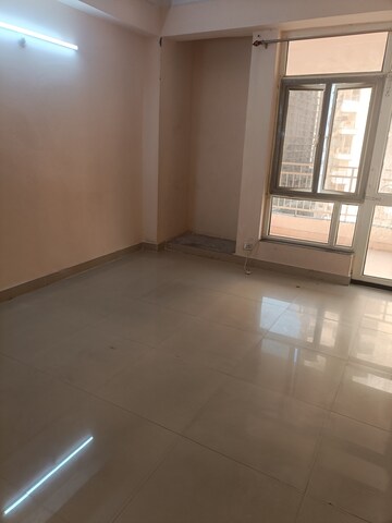 2 BHK Apartment For Rent in Supertech Ecovillage II, Sector 16b Greater Noida