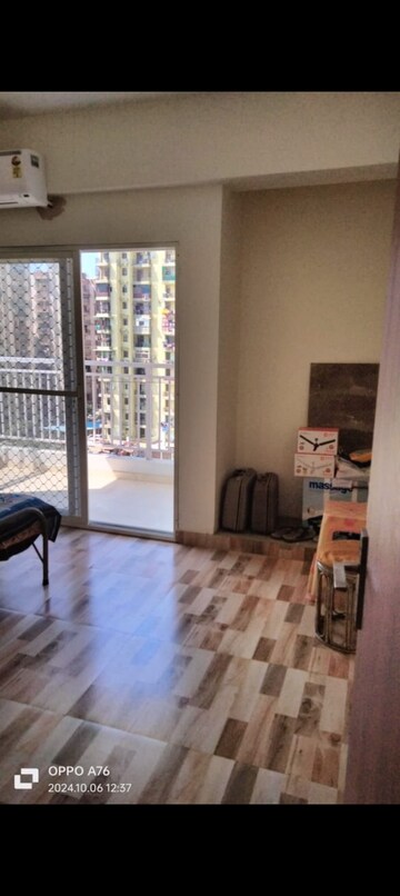Room in 2 BHK Apartment at VVIP Mangal, Raj Nagar Extension – for Sale
