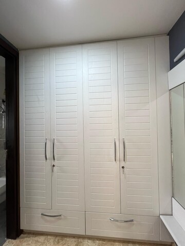 Room in 4 BHK Builder Floor at Sector 23a – for Rent
