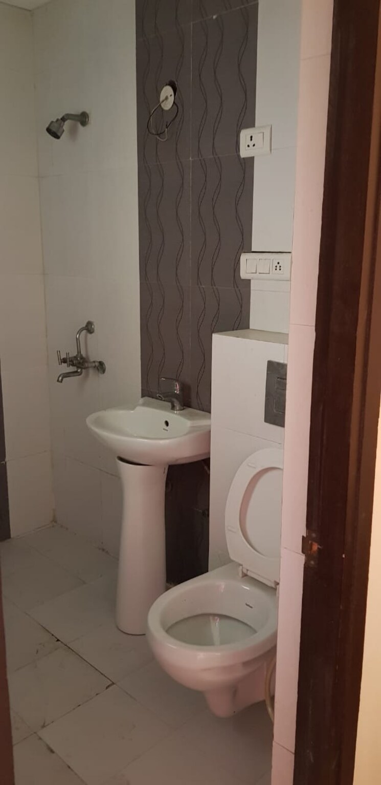 Bathroom, great-value-sharanam 2 Bedroom 900 Sq.Ft. Apartment In Sector 107 Noida 7913850