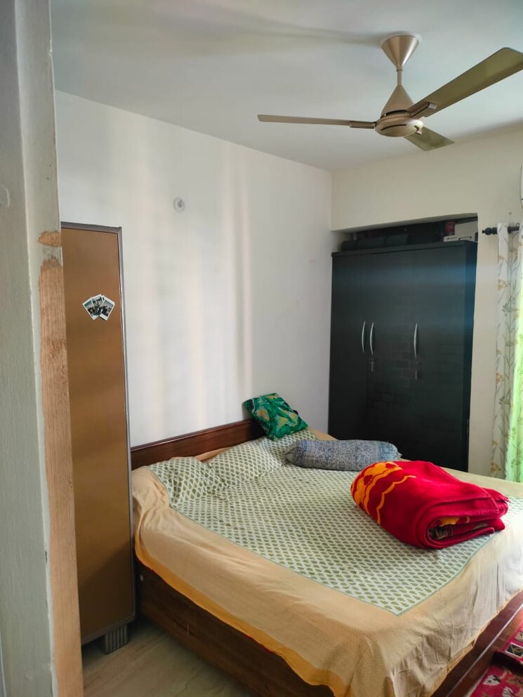 Master Bedroom, great-value-sharanam 2 Bedroom 900 Sq.Ft. Apartment In Sector 107 Noida 7913850