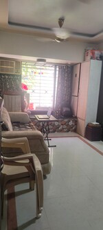 1 BHK 300 Sq.Ft. Apartment in Kamala Ashish Tower