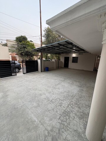 Balcony in 5 BHK Independent House at Banjara Hills – for Rent