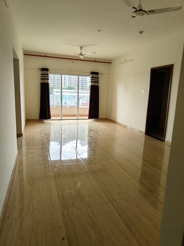 Room in 1 BHK Apartment at Panchshil Eon Free Zone, Kharadi – for Rent