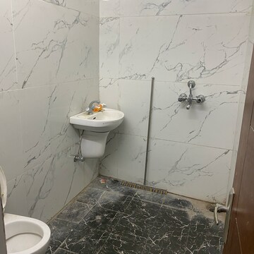 Bathroom in 1 BHK Apartment at Singla South City, Vip Road – for Rent