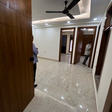 Building Lobby in 3 BHK Builder Floor at Malviya Nagar – for Sale