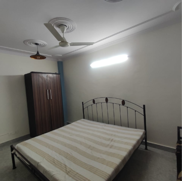 Room in 1.5 BHK Builder Floor at Malviya Nagar – for Rent