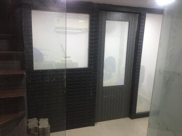 Room in  Office Space at Haware Fantasia, Sector 28 – for Rent