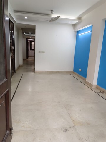 Room in 3 BHK Builder Floor at Safdarjang Enclave – for Rent