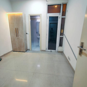Room in 3 BHK Apartment at Gaur City 1st Avenue, Gaur City 1 – for Sale