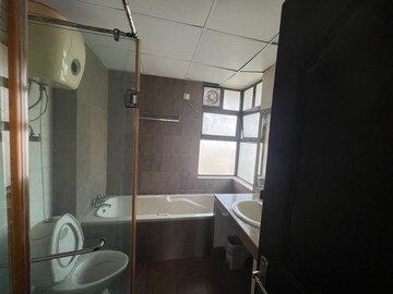 Bathroom in 3 BHK Apartment at Vipul Belmonte, Sector 53 – for Rent