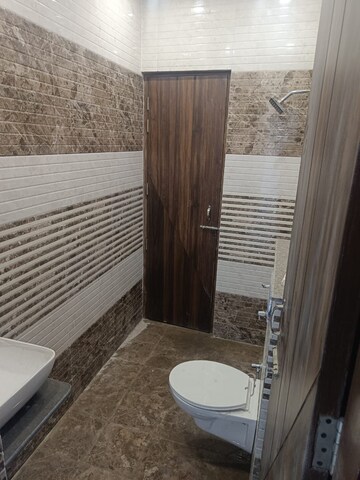 Bathroom in 3 BHK Apartment at Motiaz Royal Citi, Ambala Highway – for Rent