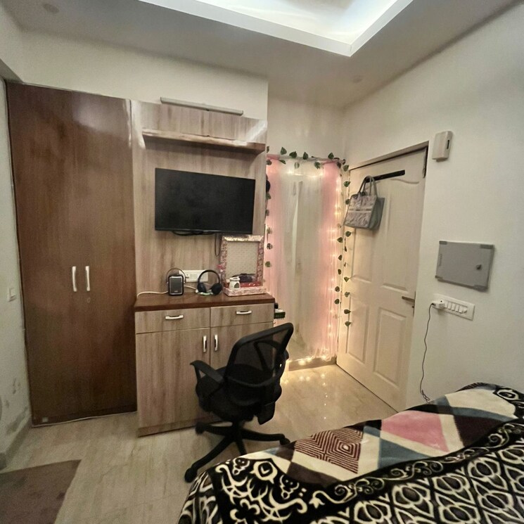 Bedroom, sector 61 Studio 200 Sq.Ft. Apartment In Sector 61 Gurgaon 7914100