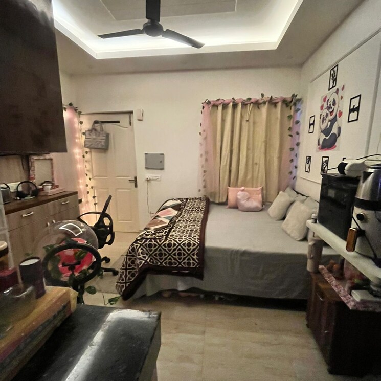 Bedroom, sector 61 Studio 200 Sq.Ft. Apartment In Sector 61 Gurgaon 7914100