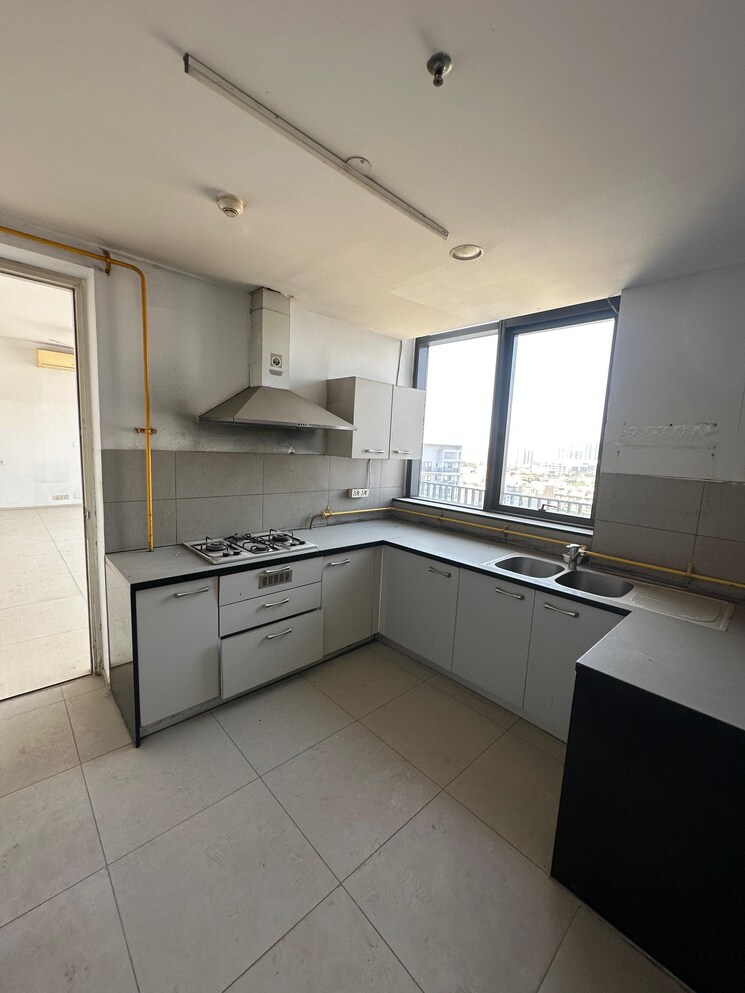 Kitchen, ansal-sushant-floors 6+ Bedroom 504 Sq.Yd. Independent House In Sushant Lok ii Gurgaon 7914109