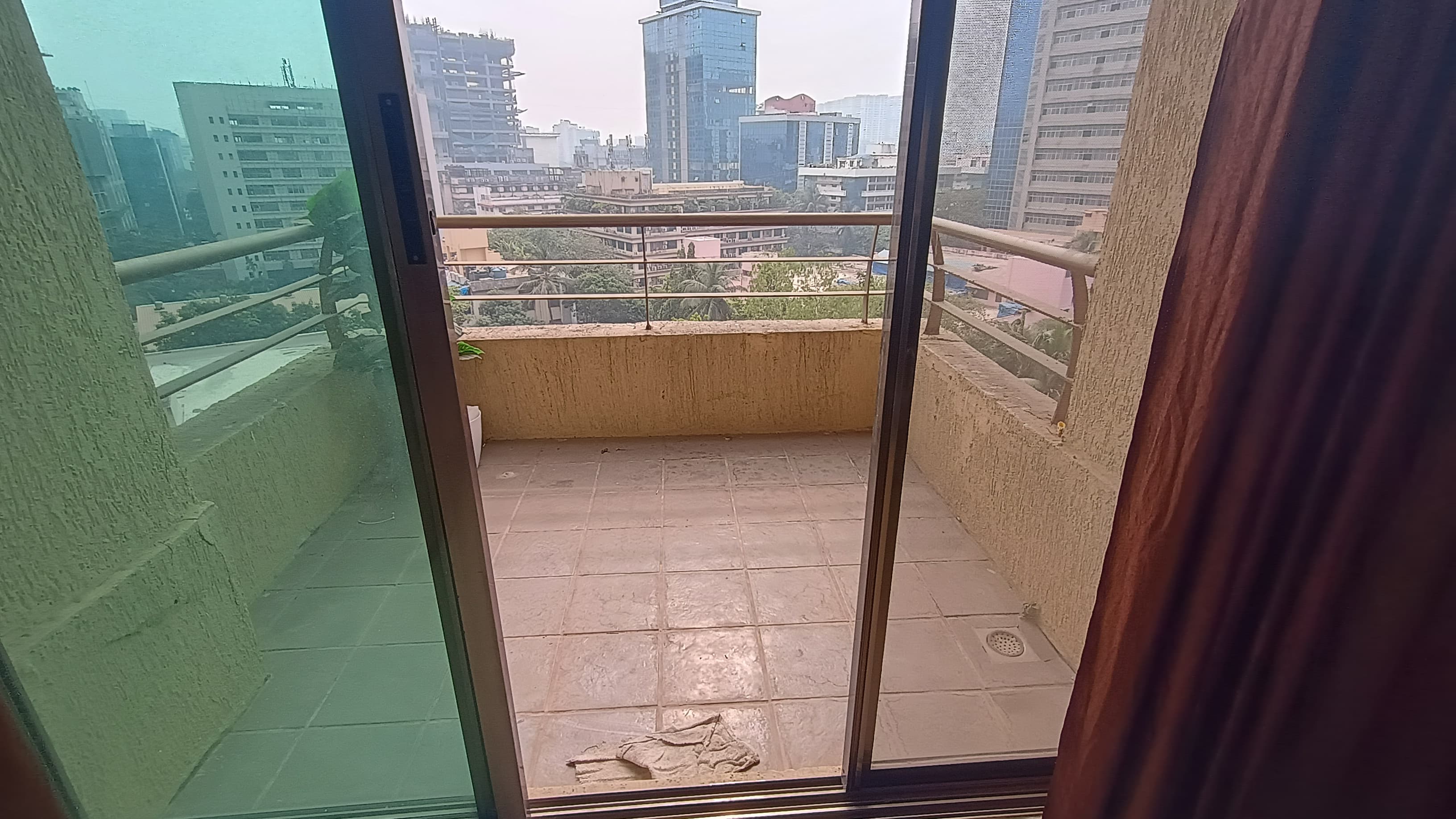 2.5 BHK Apartment For Sale in Oberoi Springs