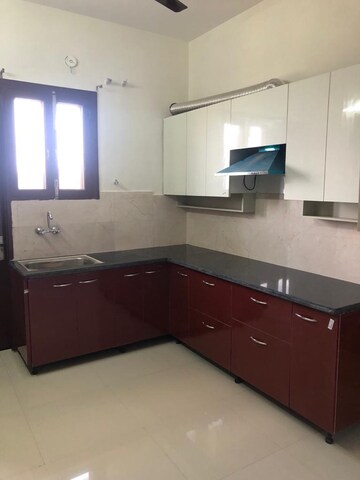 Kitchen in 3 BHK Builder Floor at Sector 46 – for Rent