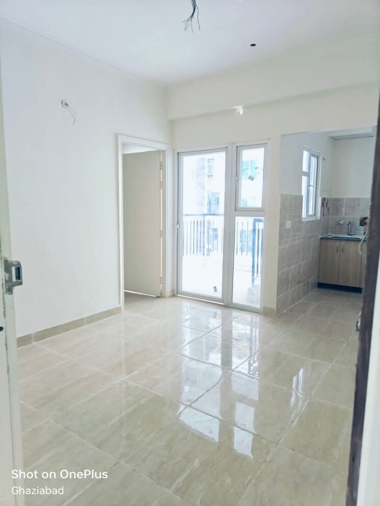 Room, gaur-city-2-14th-avenue 1 Bedroom 450 Sq.Ft. Apartment In Sector 16c Greater Noida Greater Noida 7914390