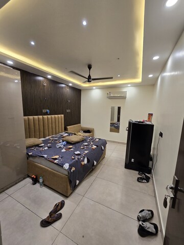 Master Bedroom in 1 BHK Builder Floor at Saket – for Rent