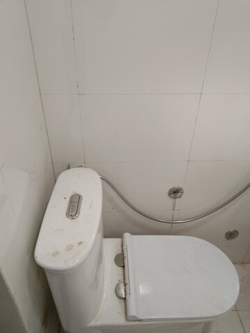 Bathroom in 2 BHK Apartment at Alkapuri – for Rent