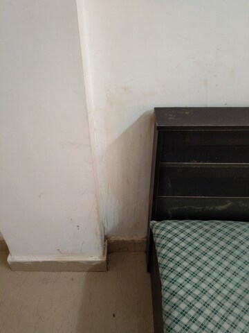 Furnished Amenities in 2 BHK Apartment at Alkapuri – for Rent