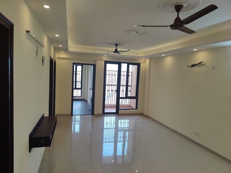 Living Room, logix-blossom-county 3.5 Bedroom 1750 Sq.Ft. Apartment In Sector 137 Noida 7914534