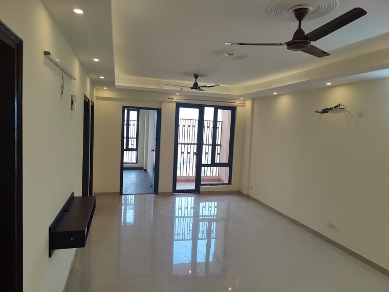 Living Room, logix-blossom-county 3.5 Bedroom 1750 Sq.Ft. Apartment In Sector 137 Noida 7914534