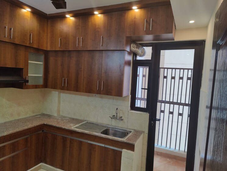 Kitchen, logix-blossom-county 3.5 Bedroom 1750 Sq.Ft. Apartment In Sector 137 Noida 7914534