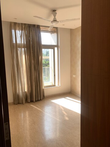 Room in 2 BHK Apartment at One Hiranandani Park, Ghodbunder Road – for Rent