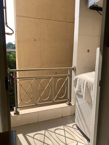 Furnished Amenities in 2 BHK Apartment at One Hiranandani Park, Ghodbunder Road – for Rent