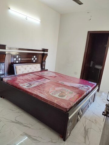 Bedroom in 2 BHK Villa at Sector 40 – for Rent