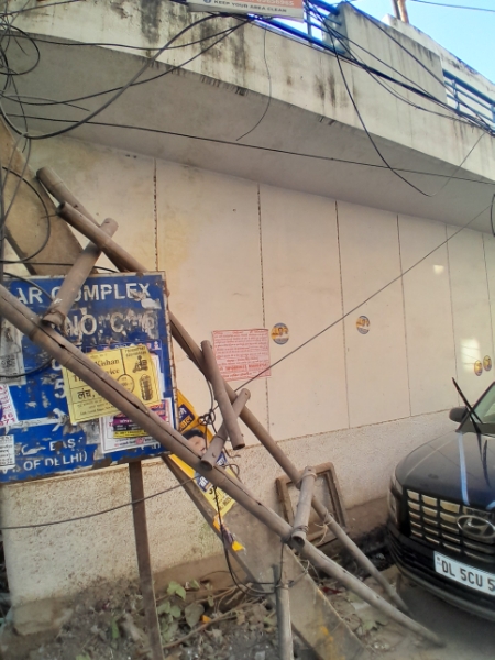 2 BHK + Extra Room Independent House For Sale in Vishwas Nagar