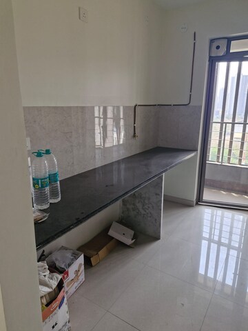 2 BHK Apartment For Rent in Kalpataru Paramount, Kapur Bawdi