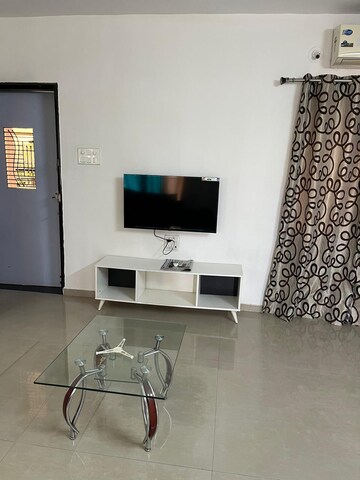 Furnished Amenities in 2 BHK Apartment at Kumar Kruti, Kalyani Nagar – for Rent