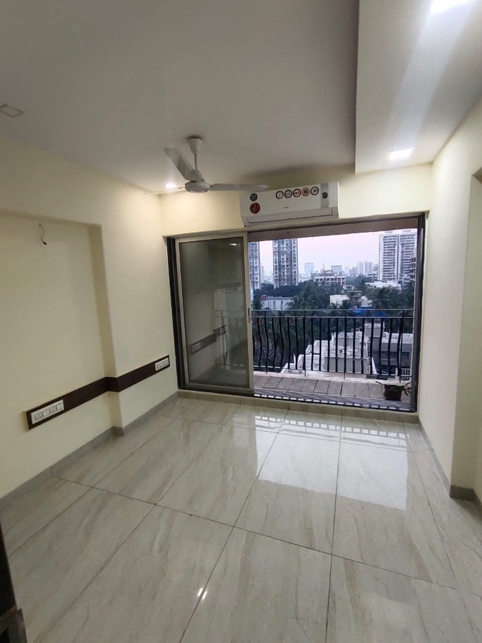 1 BHK 690 Sq.Ft. Apartment in Mahavir Kanti Avenue