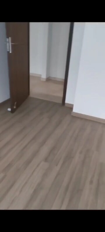 Room in 3 BHK Apartment at Godrej Oasis, Sector 88a – for Sale