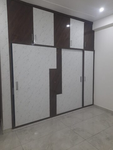 Room in 3 BHK Independent House at Gomti Nagar – for Rent