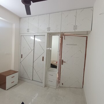 Bathroom in 3 BHK Apartment at Sarvome Shree Homes, Sector 45 – for Rent
