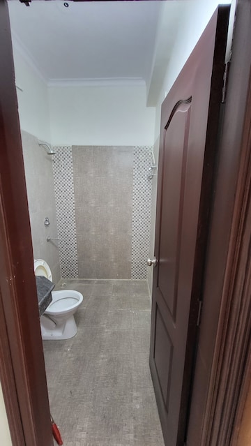 Bathroom in 3 BHK Builder Floor at Sushant Lok 2, Sector 57 – for Sale
