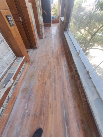 Balcony in 3 BHK Builder Floor at Sector 28 – for Rent
