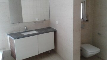 Bathroom in 4 BHK Apartment at DLF The Belaire, Sector 54 – for Sale